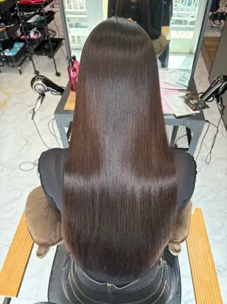 ロング RANSHELL RYUTOのヘアスタイル