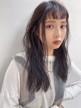 セミロング カラー AiM 大名　似合わせカットのヘアスタイル