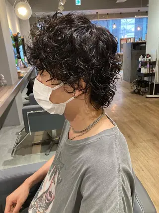 パーマ メンズ SCENEbyRAD helmのヘアスタイル