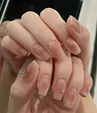 セミロング ninabeauty 新宿のネイルデザイン