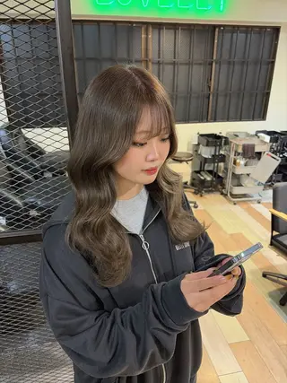 ロング 💜🦋 COCONA🦋💜のヘアスタイル