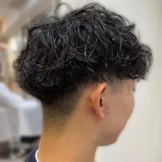 パーマ メンズ レイヤー/グレージュ メンズパーマのヘアスタイル