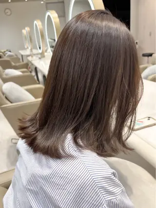 ミディアム カラー 大島 美空のヘアスタイル