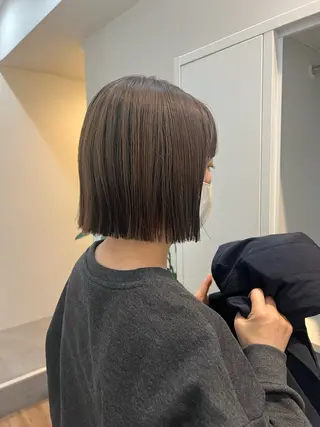 ショート カラー サナ🌱 切りっぱなしボブのヘアスタイル