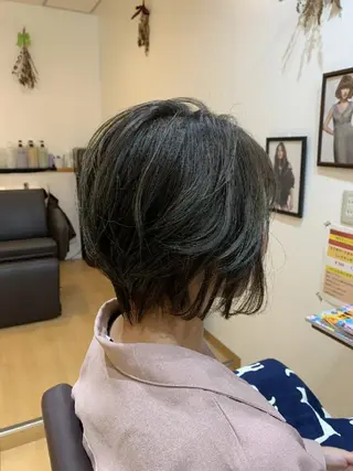 ショート カラー サトウ シューイチのヘアスタイル