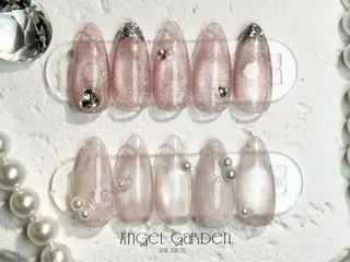 ネイル めぐ 💫ワンホンネイルのネイルデザイン