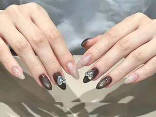 ネイル CHERIR Emiのネイルデザイン
