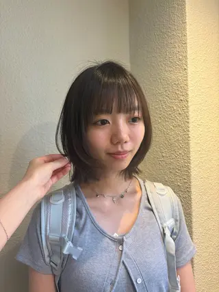 ミディアム 佃 風子のヘアスタイル