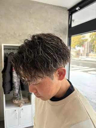 ショート パーマ 高久 翔大のヘアスタイル