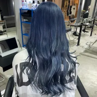 ロング カラー ★デザインカラー ハイトーン ももか★のヘアスタイル
