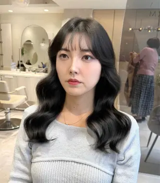 ロング カラー 透明感カラー🌿 グレージュ🐺陽介のヘアスタイル