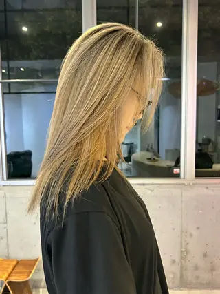 セミロング カラー loe 🦋mamiya🦋のヘアスタイル