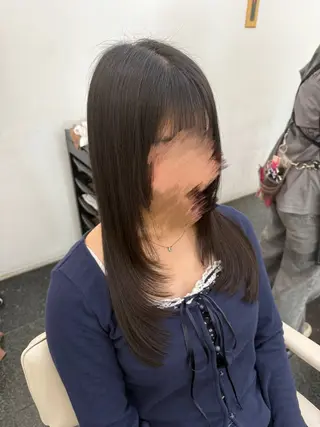 ロング 透明感カラー💎 岩崎美優のヘアスタイル