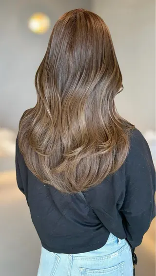 カラー 23° ねねのヘアスタイル