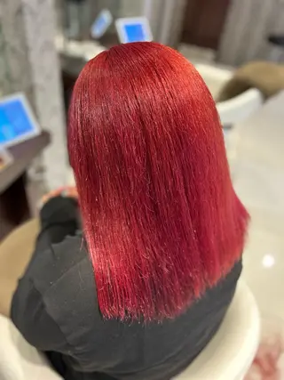 ミディアム カラー EARTH 市野のヘアスタイル