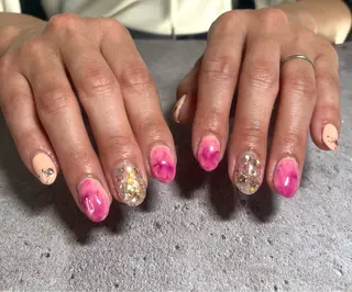 ショート 2DY NAIL SALONのネイルデザイン