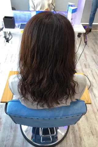 セミロング パーマ 白井 つづりのヘアスタイル