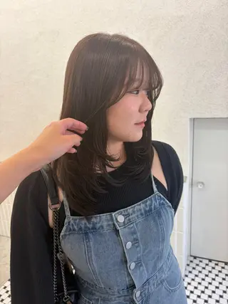 セミロング まろやかベージュ🤎 艶カラー🔔リンのヘアスタイル