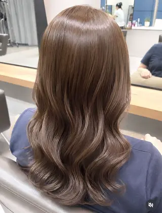 ロング カラー girly上品ヘア 🎀/ベージュikuのヘアスタイル
