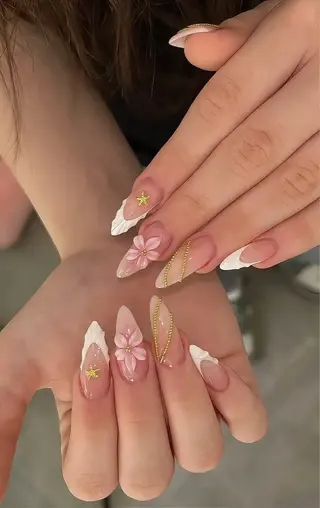 ネイル Dyo Nail_Royalのネイルデザイン
