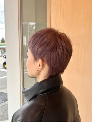 ショート カラー 尾崎 ひなののヘアスタイル