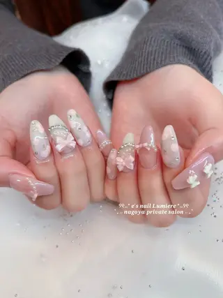 ネイル e’s nail Lumièreのネイルデザイン
