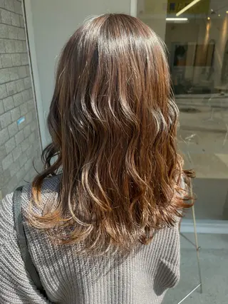 セミロング FERIA あべの yumeho🍭のヘアスタイル