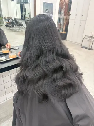 ロング カラー 矢場町/8時-22時 JILLSTUDIOのヘアスタイル