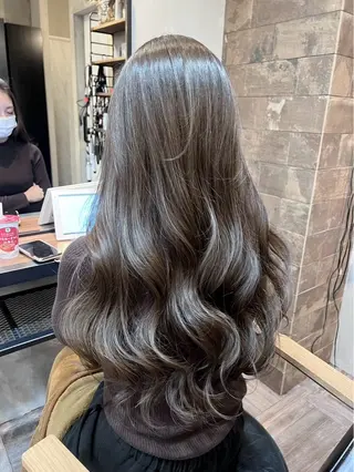 カラー 三輪 凌雅のヘアスタイル