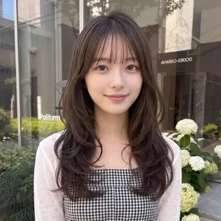 セミロング Ami/レイヤー /柔らかカラー🌷のヘアスタイル