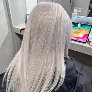 カラー Yoshiいろあそび 八王子/ハイトーンのヘアスタイル