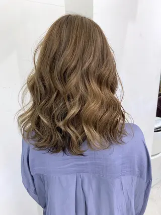 ミディアム カラー エクステ(レミー毛) NINEのヘアスタイル