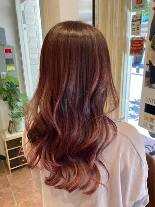 ロング あやか 白髪ぼかしハイライトのヘアスタイル
