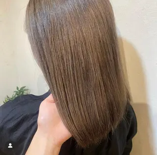 ミディアム カラー スタイリスト 林 風香のヘアスタイル