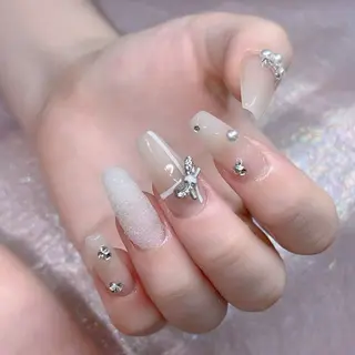 ネイル Queens 榊 まおのネイルデザイン