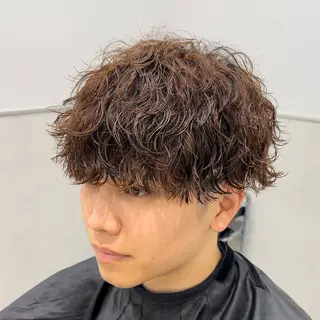 パーマ メンズ 曲がる縮毛矯正/メン ズカット髪質改善のヘアスタイル