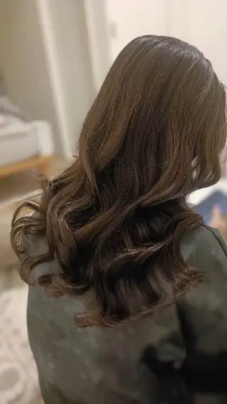 ロング 谷口ゆめ/縮毛矯正/ 大人女子/眉ワックスのヘアスタイル