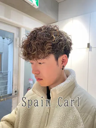 ショート パーマ ヘアアレンジ メンズ 艶カラー✨縮毛矯正✨ 翁長孝輔のヘアスタイル
