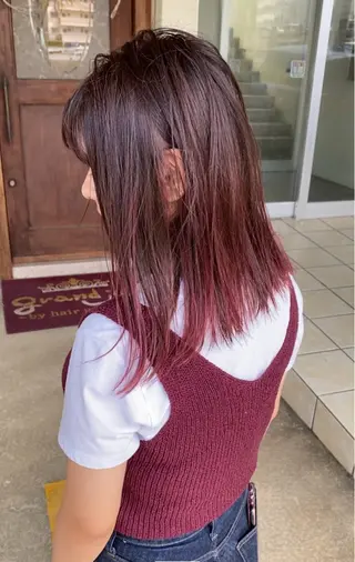 ミディアム カラー grand juteのヘアスタイル