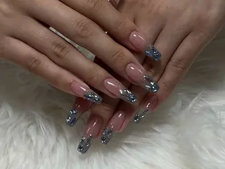ネイル AURA NAIL 🌟鶴見店のネイルデザイン