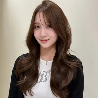 ロング カラー ヘアアレンジ レイヤーカット🤍 RINAのヘアスタイル