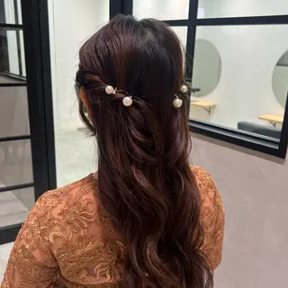 ロング ヘアアレンジ 愛 理のヘアスタイル