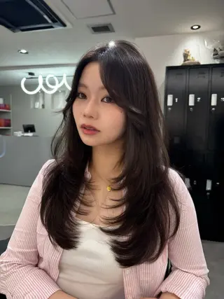 ミディアム カラー 西村あきや トレンド韓国ヘアのヘアスタイル