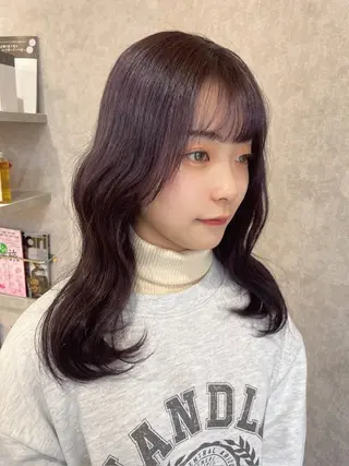 セミロング カラー Rina のヘアスタイル