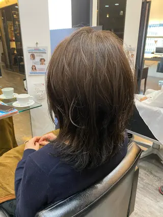 カラー & kuのヘアスタイル