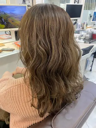 ミディアム カラー shanti 渡辺新也✂️のヘアスタイル