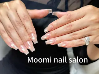 セミロング Moomi nail salonのネイルデザイン