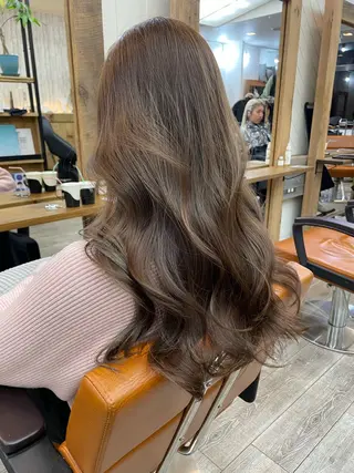 セミロング カラー HIKARU店長/ ✨️髪質改善のヘアスタイル
