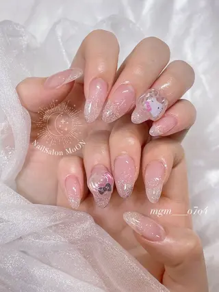MoON...❤︎ MeGuのネイルデザイン