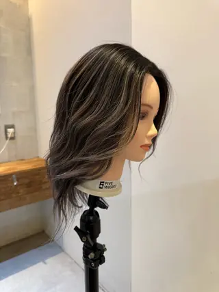 カラー ネギシ アイナのヘアスタイル
